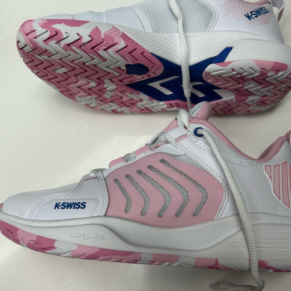 K Swiss tennis court shoes